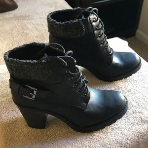 Analee Boot size 10 NEW